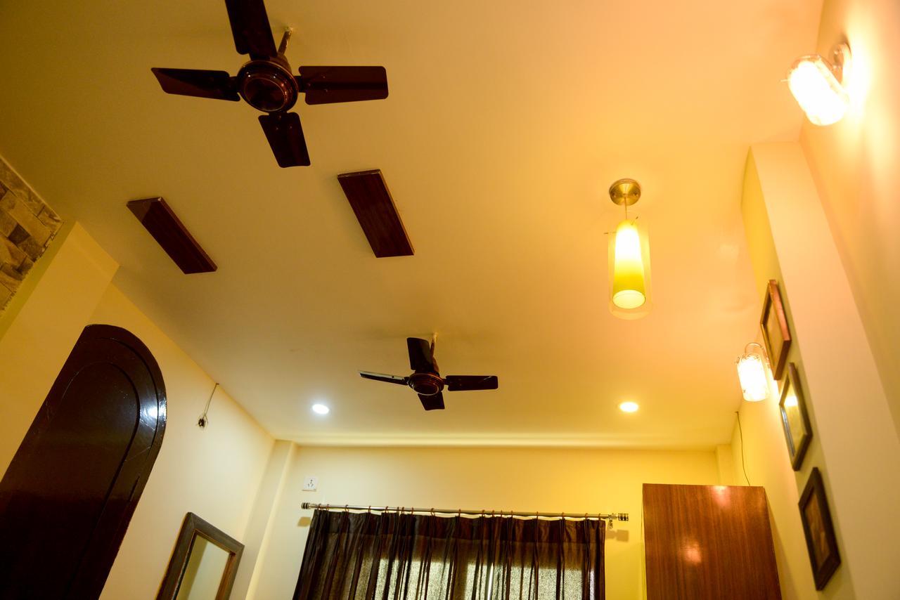 Hotel Mm Guwahati Ngoại thất bức ảnh