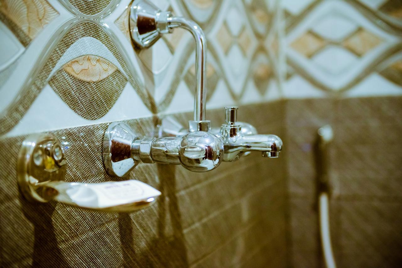 Hotel Mm Guwahati Ngoại thất bức ảnh