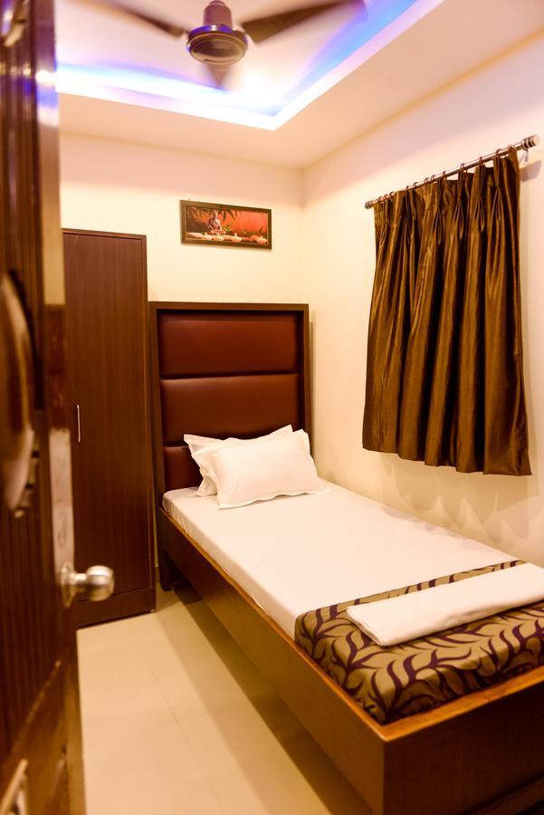 Hotel Mm Guwahati Ngoại thất bức ảnh
