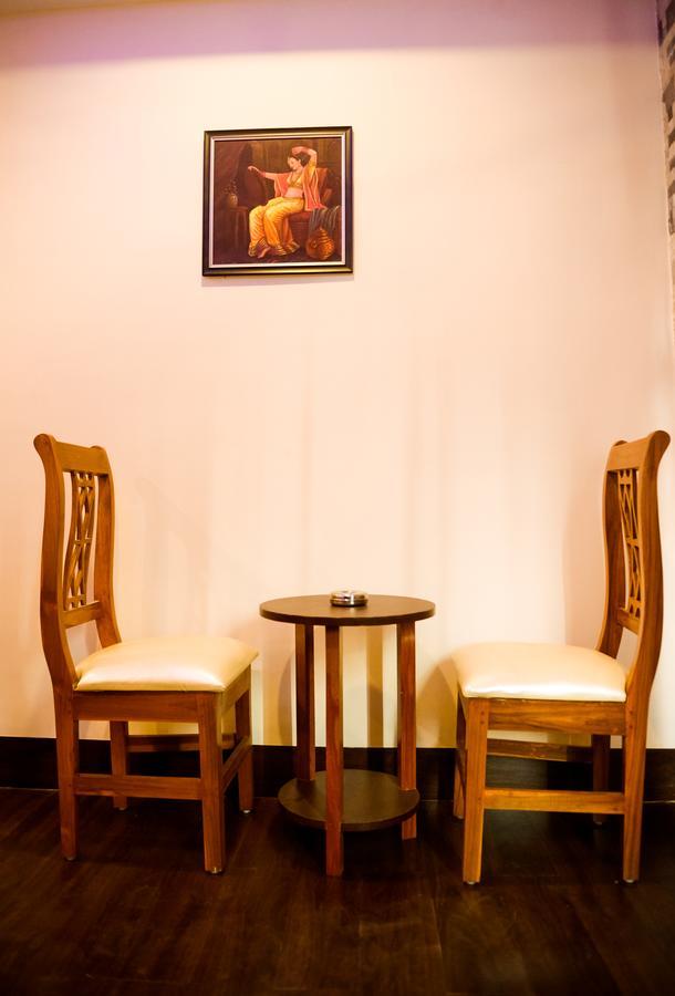 Hotel Mm Guwahati Ngoại thất bức ảnh
