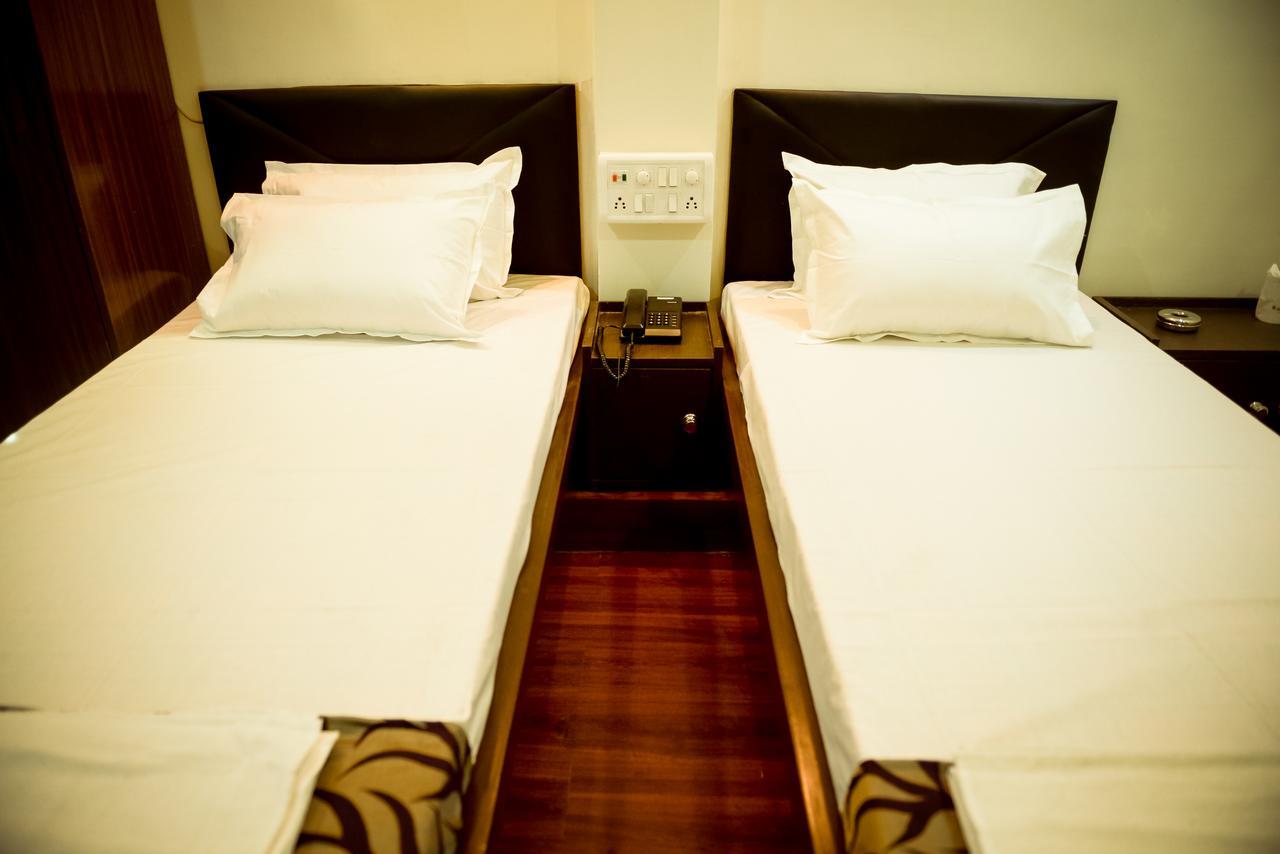 Hotel Mm Guwahati Ngoại thất bức ảnh